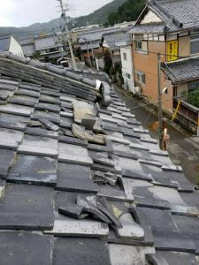 屋根瓦葺き替え完成　(近江八幡市　F様邸　工事完成)